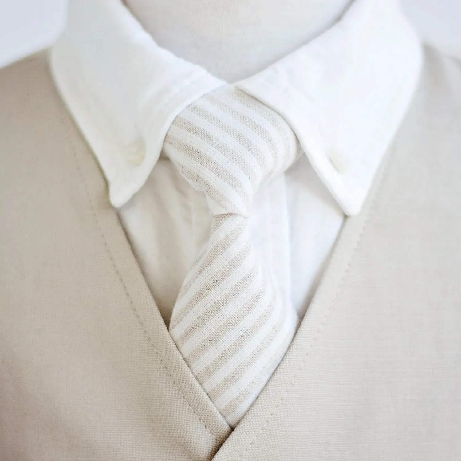 Boy's Bow Tie / Natural Linen Stripe