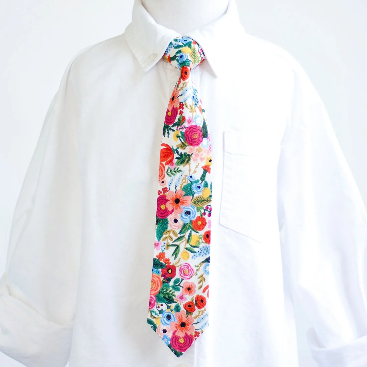 Boy's Bow Tie / Petite Garden Party In Cream