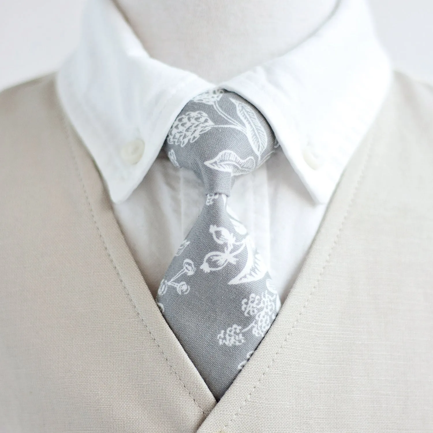 Boy's Pocket Square / Grey Toile