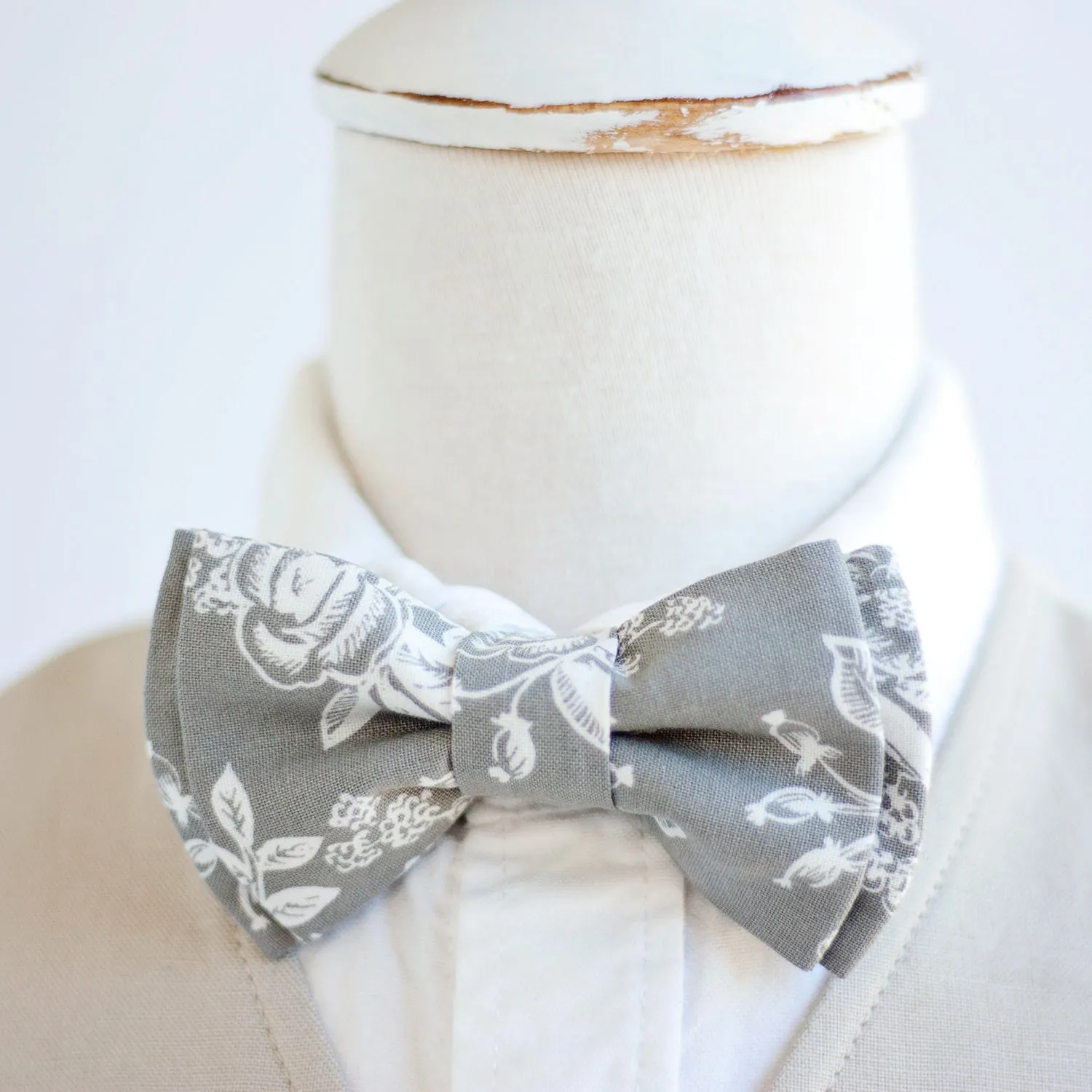 Boy's Pocket Square / Grey Toile