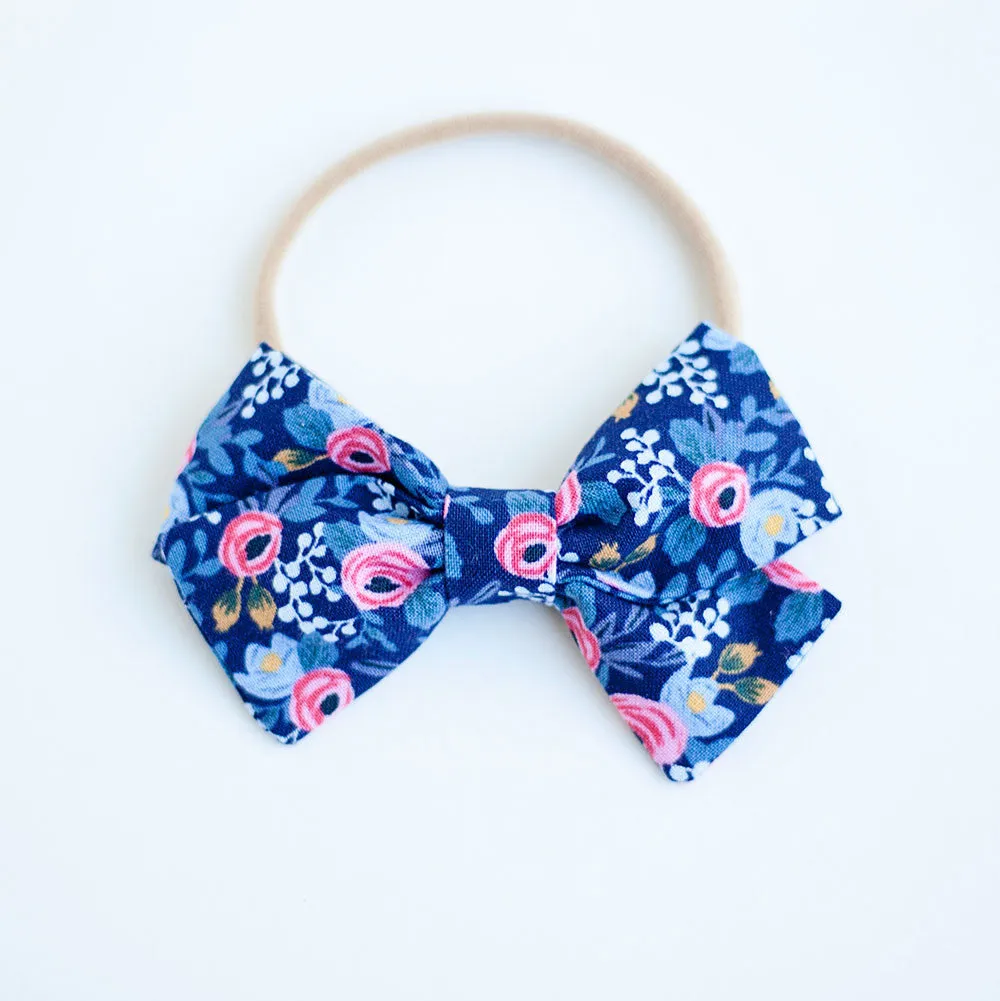 Classic Hair Bow Clip Or Headband / Rosa In Navy