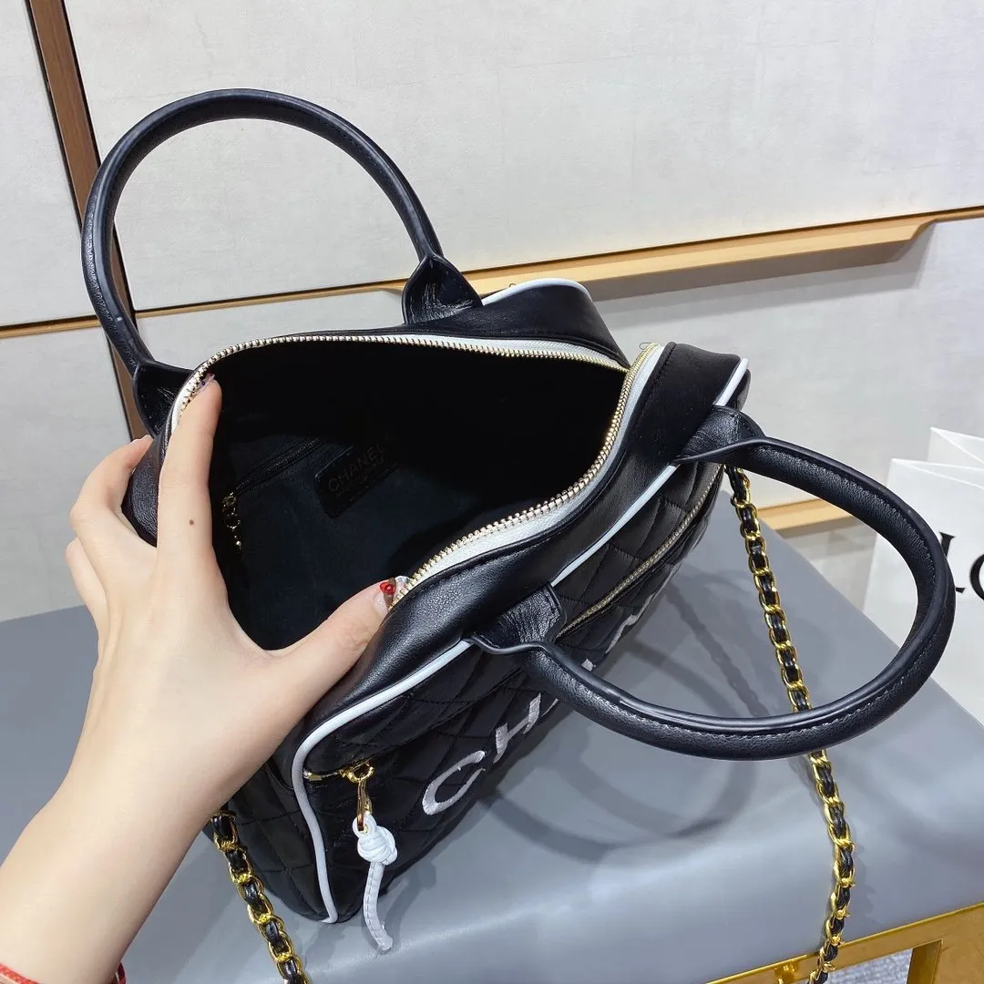 Designer Handbags CL 152